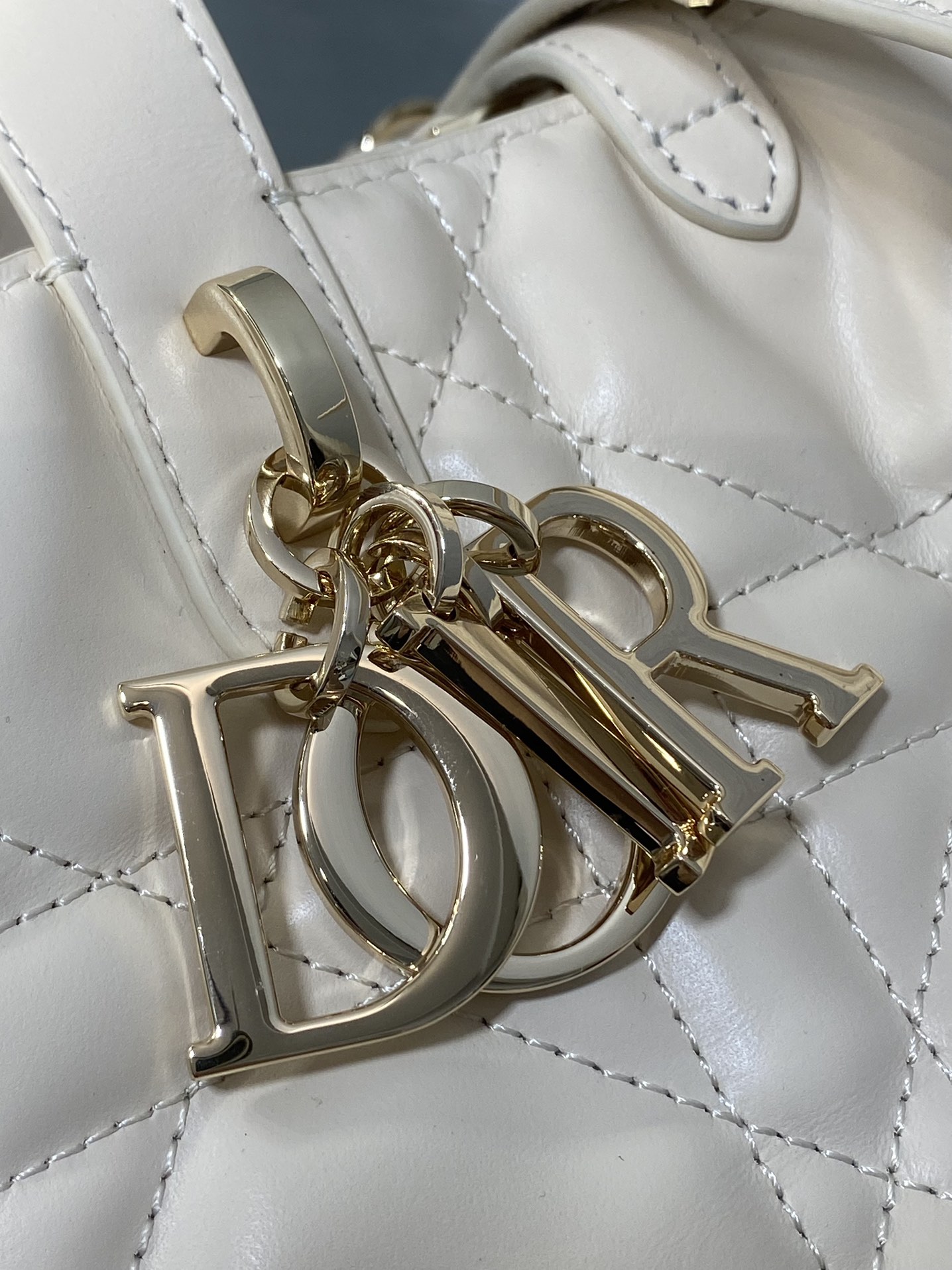 Basic Bag Cow Leather Foldable S-22cm