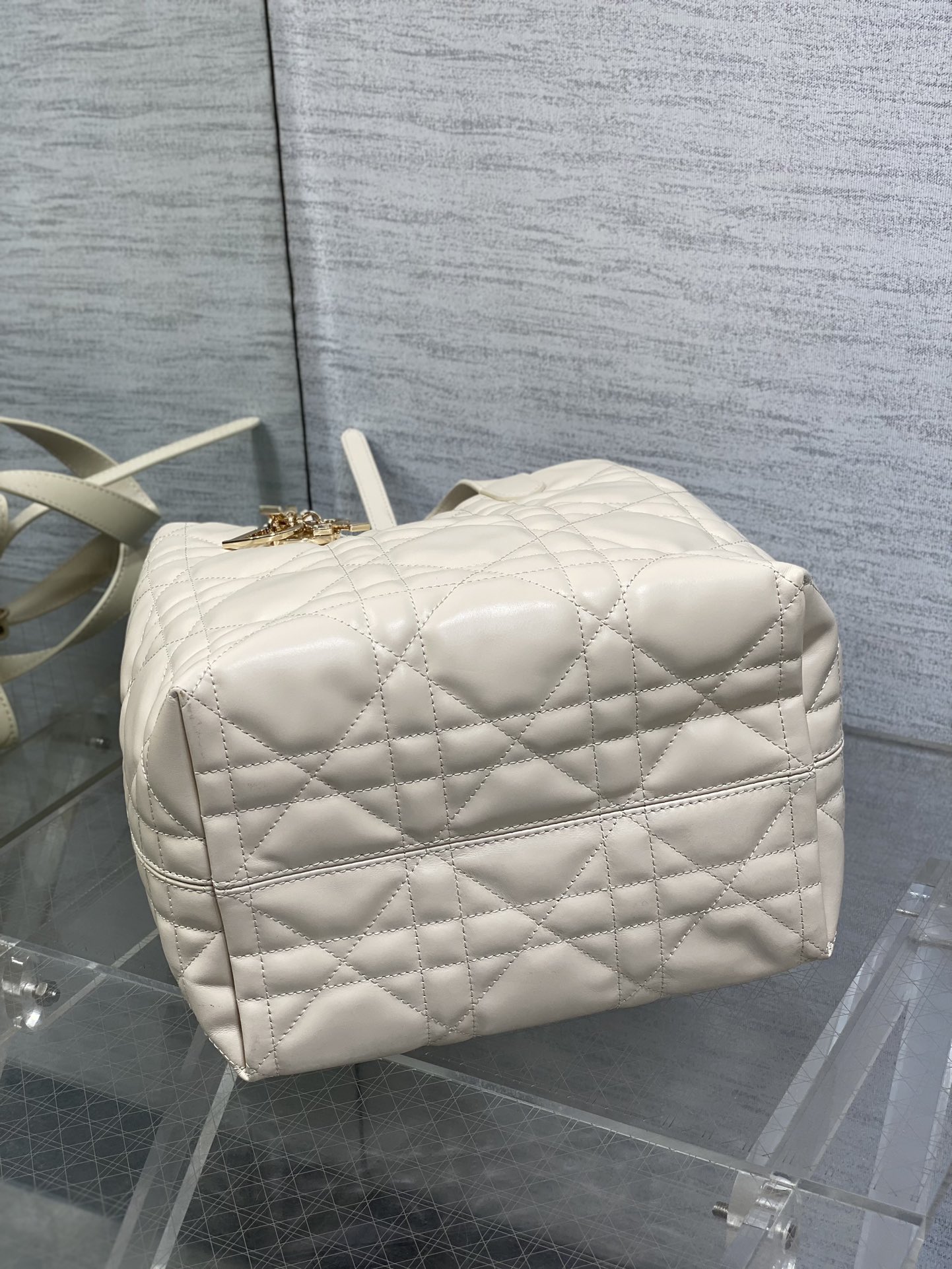 Basic Bag Cow Leather Foldable S-22cm