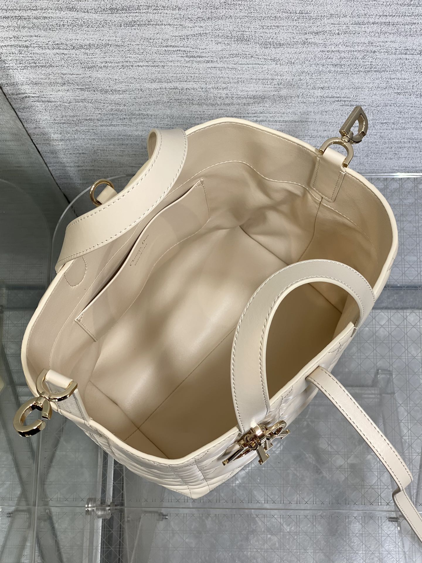 Basic Bag Cow Leather Foldable S-22cm