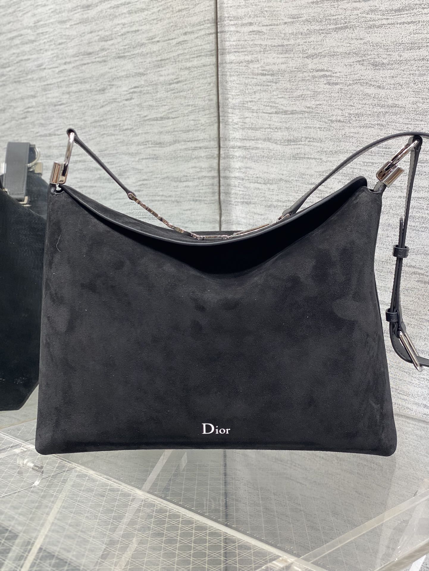 Dior Basic Bag M-s