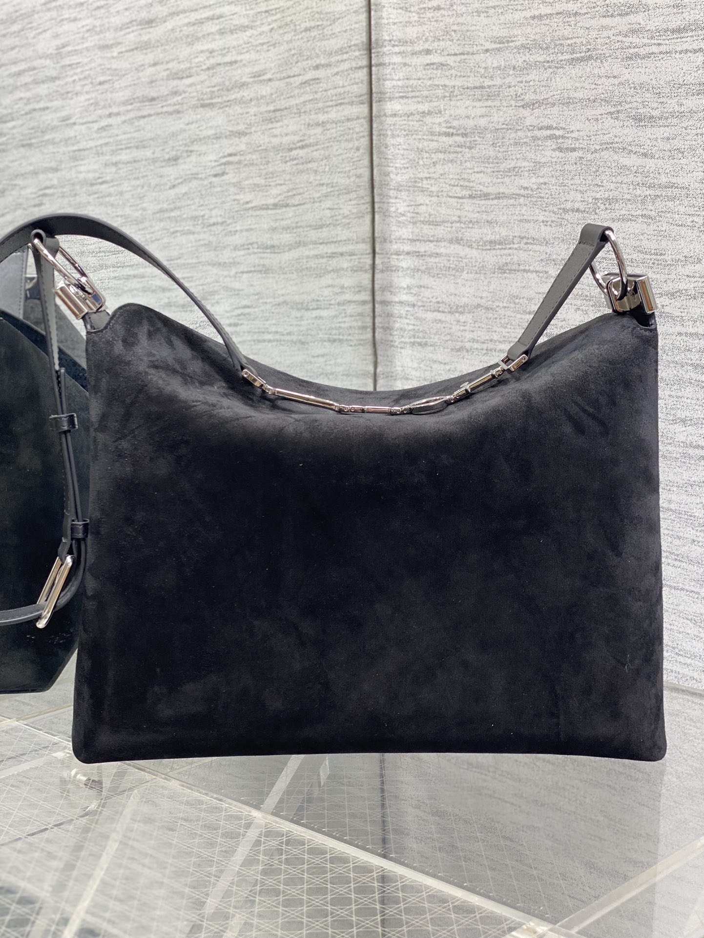 Dior Basic Bag M-s