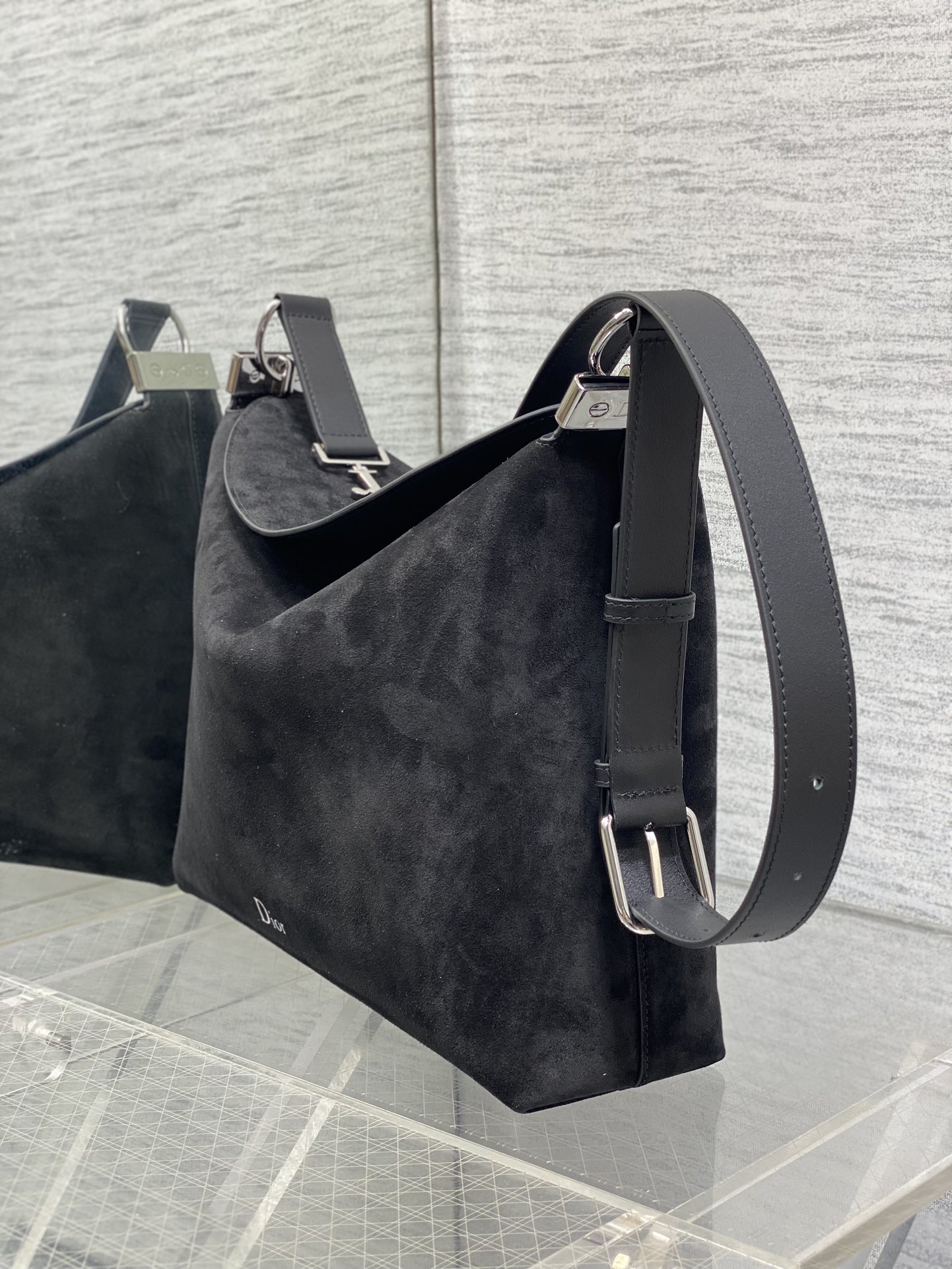 Dior Basic Bag M-s