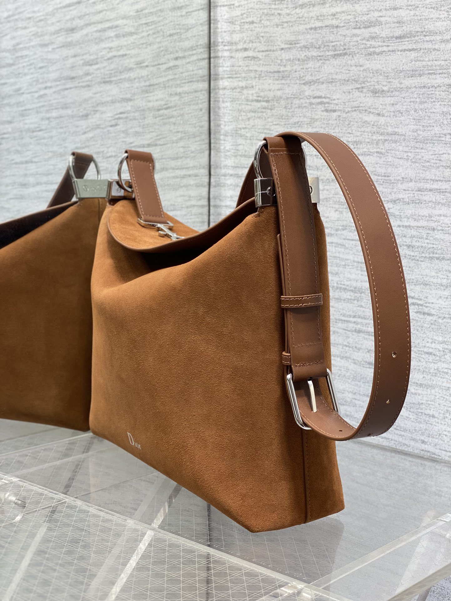 Dior Basic Bag M-s