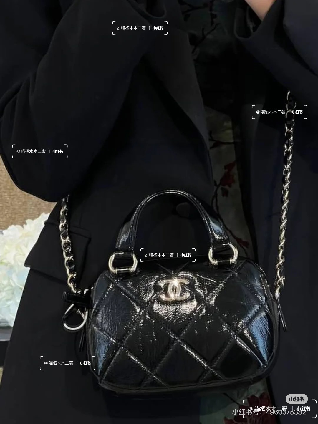 Chanel Basic Bag M-l-s