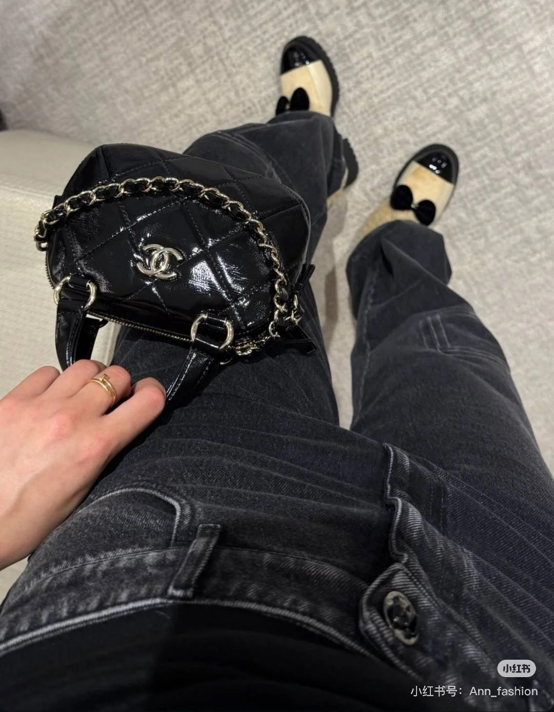 Chanel Basic Bag M-l-s