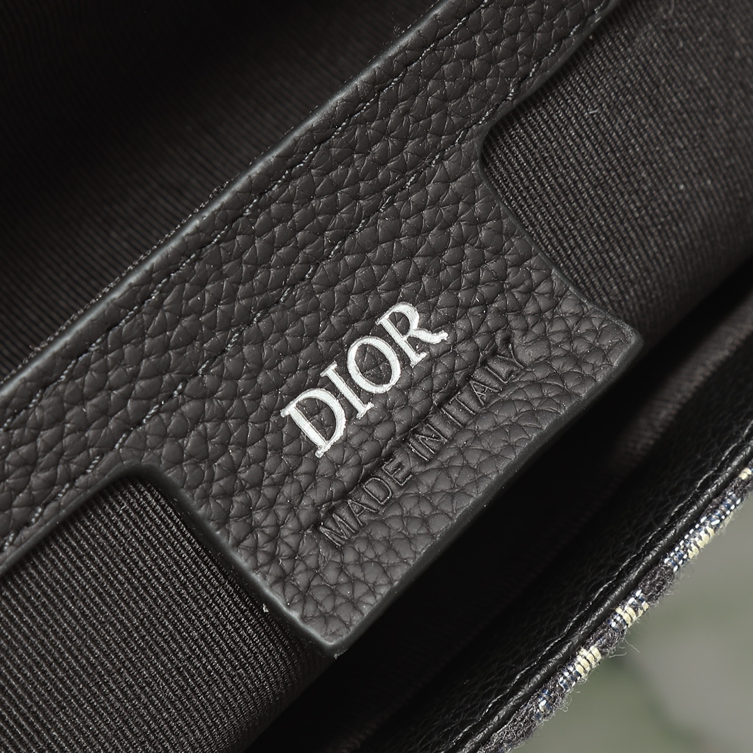 Dior Basic Bag Cow Leather Black M-l-s