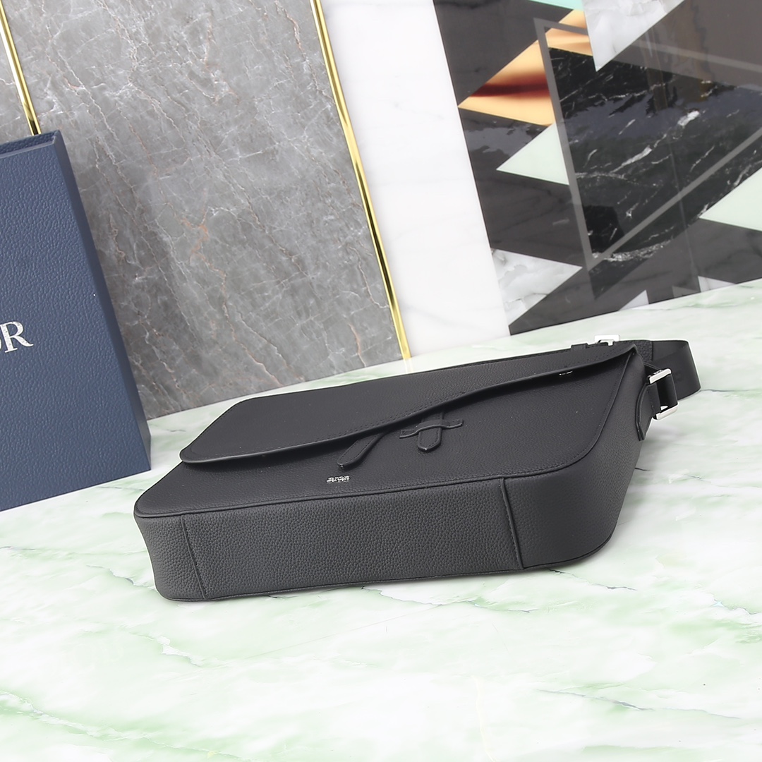 Dior Basic Bag Cow Leather Black M-l-s