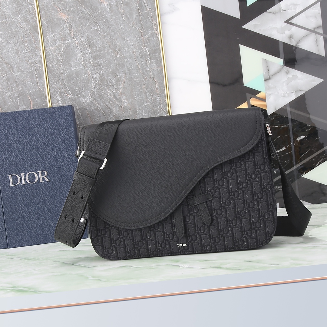 Dior Basic Bag Cow Leather Black M-l-s