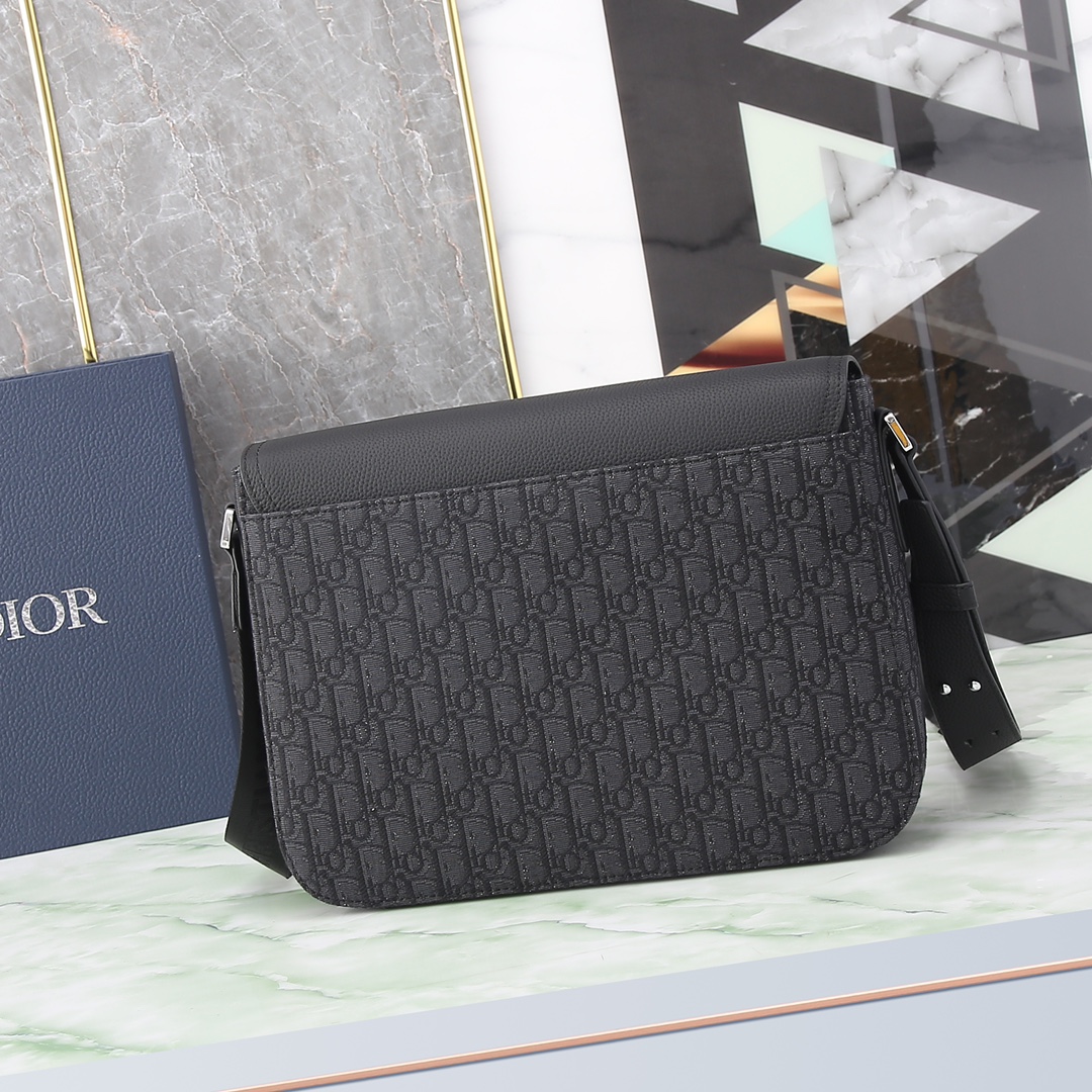 Dior Basic Bag Cow Leather Black M-l-s