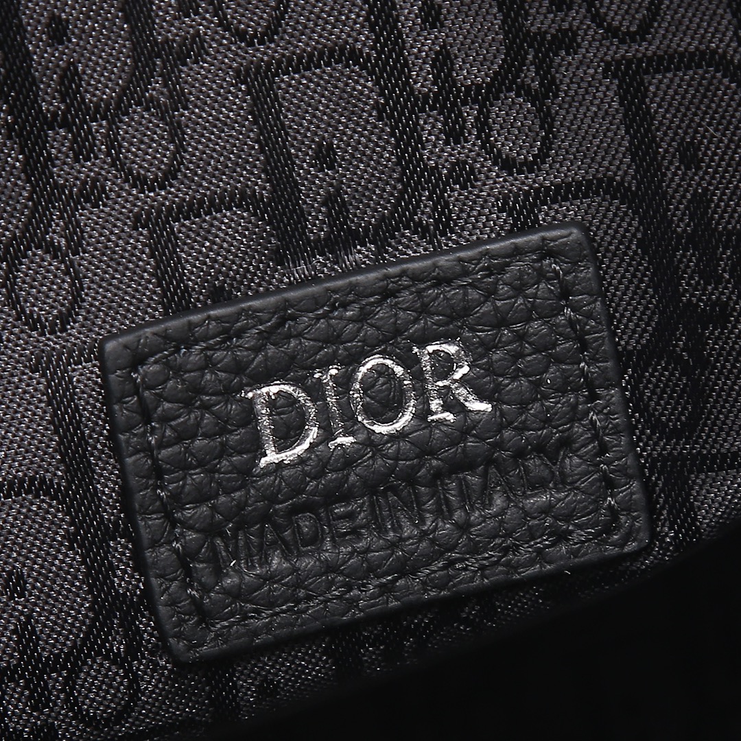 Dior Basic Bag Cow Leather Black M-l-s
