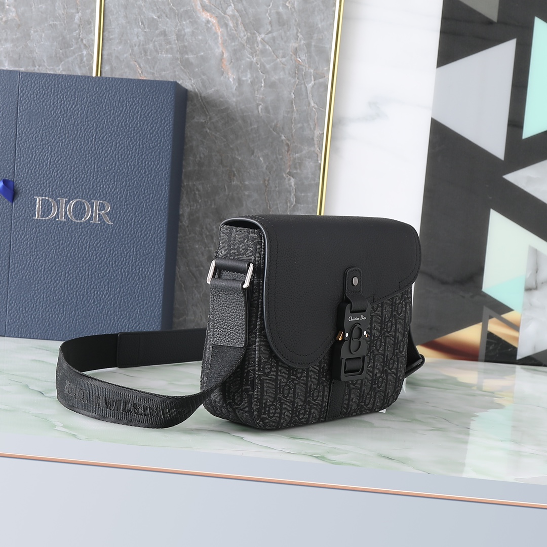 Dior Basic Bag Cow Leather Black L-s