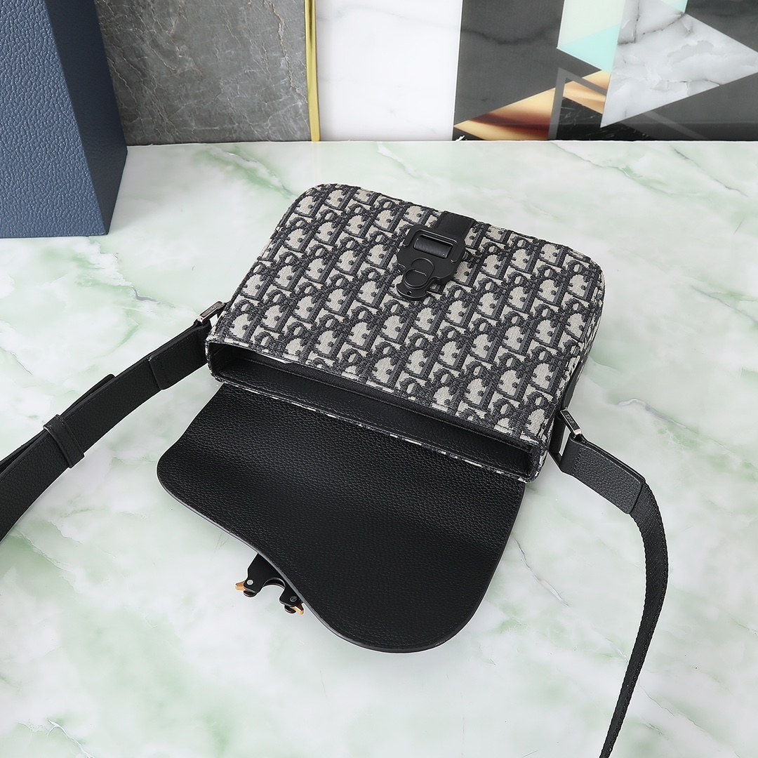 Dior Basic Bag Cow Leather Black L-s