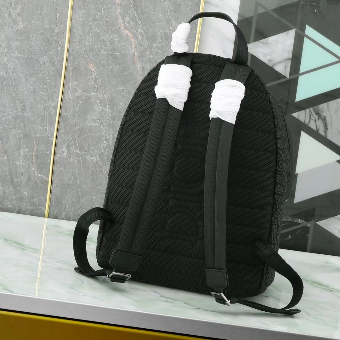 Dior Male Shoulder Bag Cow Leather Black L