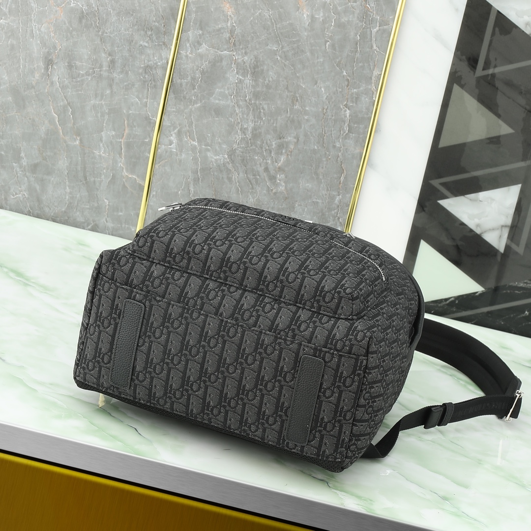 Dior Male Shoulder Bag Cow Leather Black L