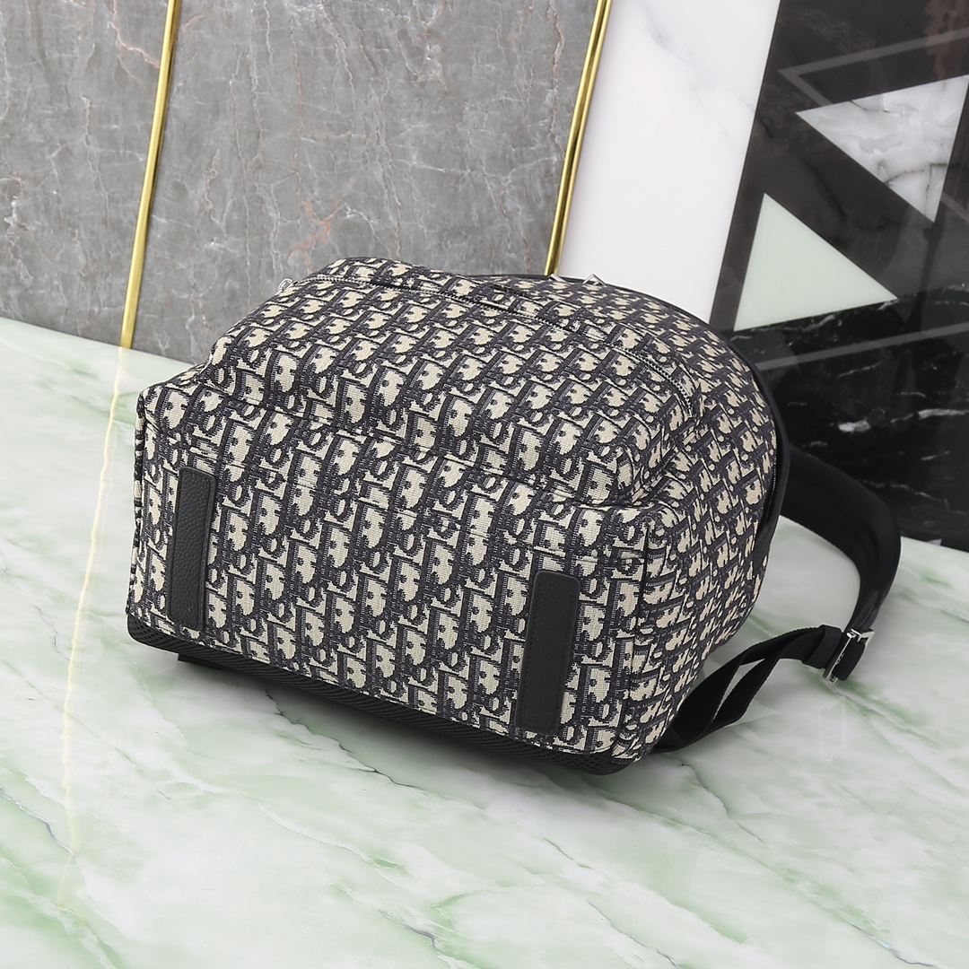 Dior Male Shoulder Bag Cow Leather Black L