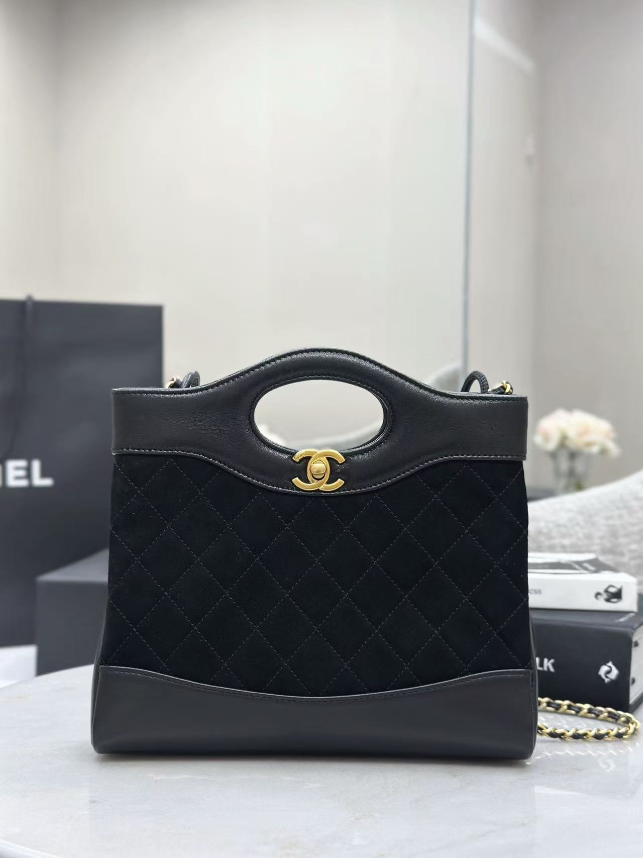 Prada Basic Bag M