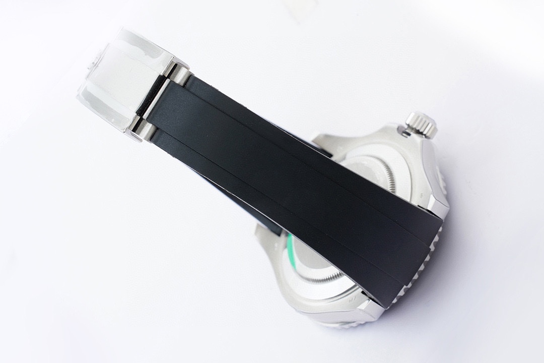 Rolex Ew2021new Stylerolex 42 ① 3235 movement, 72 J21 ②watch Case:sizethicknessoriginal ,thickness 12 ③ Luminous, ④ :sapphire Crystal 5 ⑤watch Strap: Watch Ew