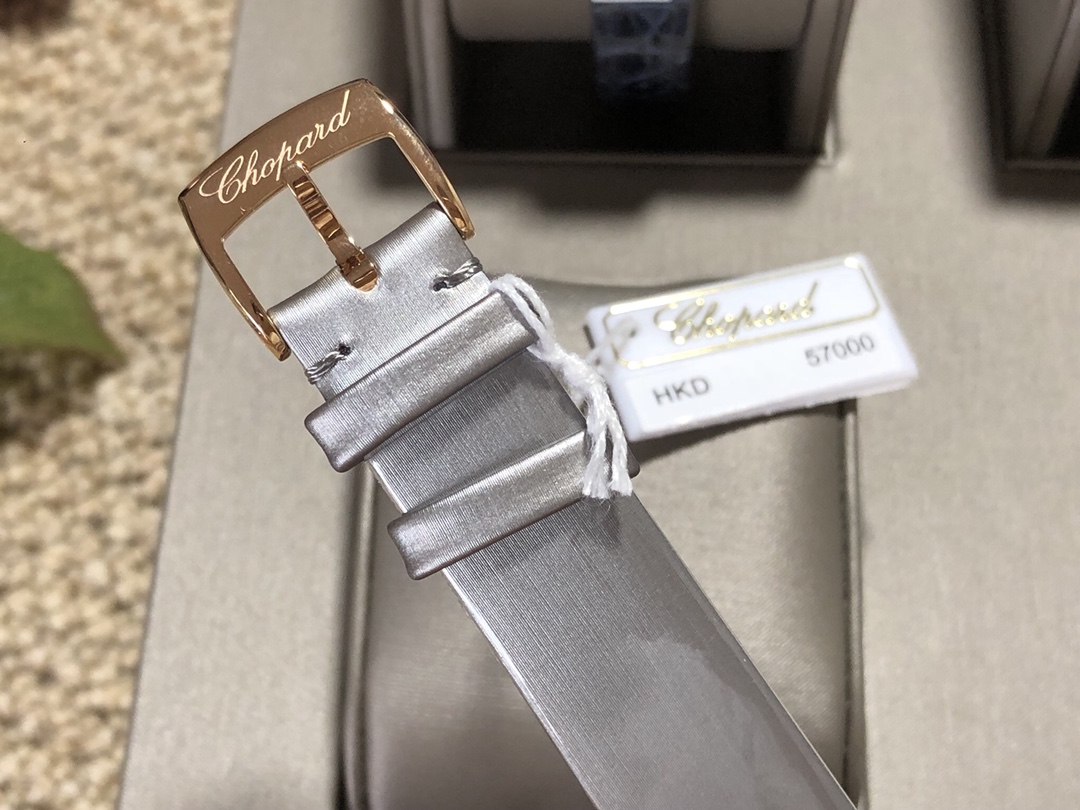 Chopard Nr Mold Opening 36 mm Womens Factory Happy Dimion Diamond Watch Strap Movement Top 2892 36size