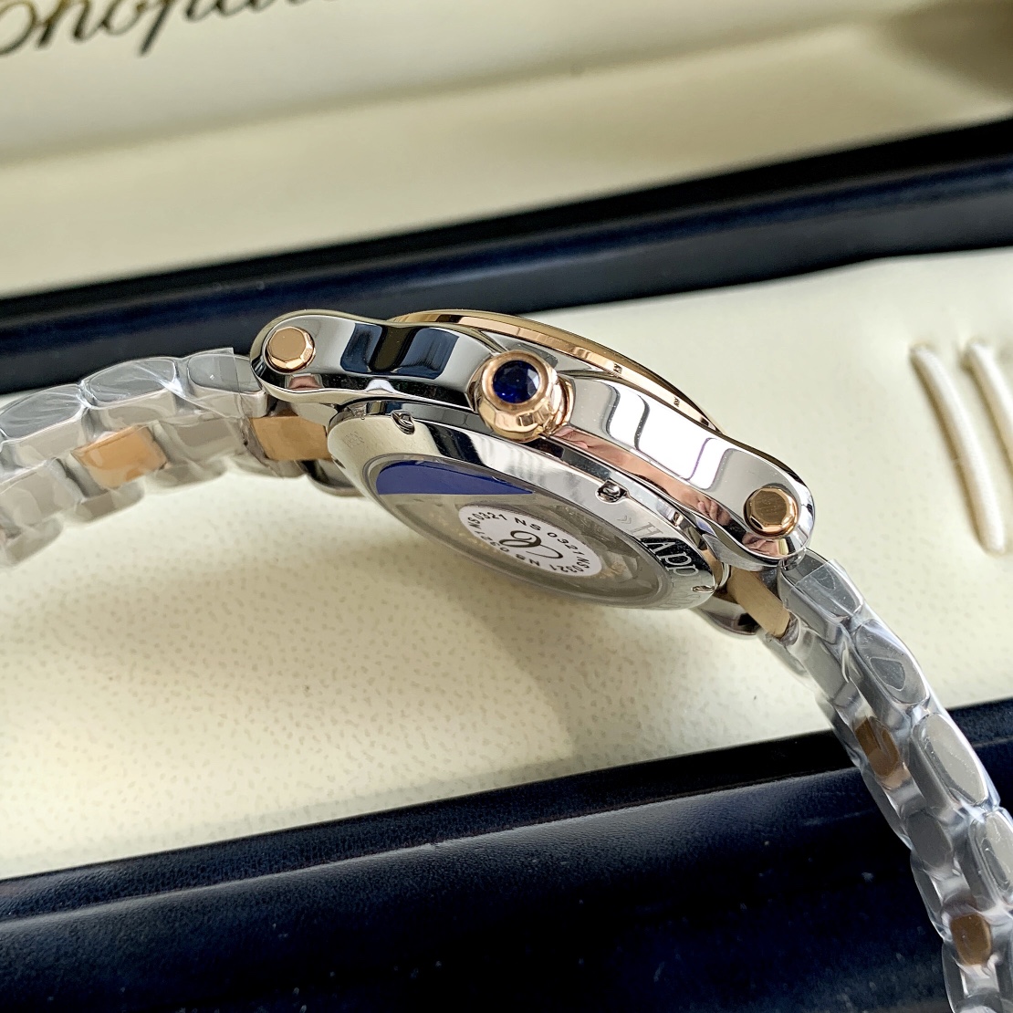 Chopard Nr happy Diamonds Diamond Sport Watch Case Dial