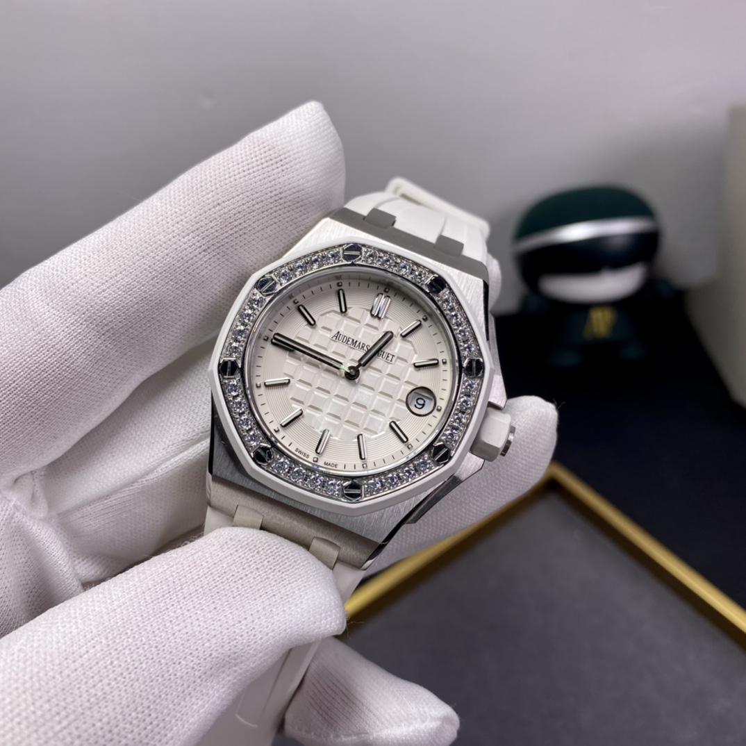 Audemars Piguet Rxwaudemars Piguetap67540 37 mm quartz Quartzmovement Watch Case904 32 05 Vvs 02gram Sale Diamond D Strap Silicone