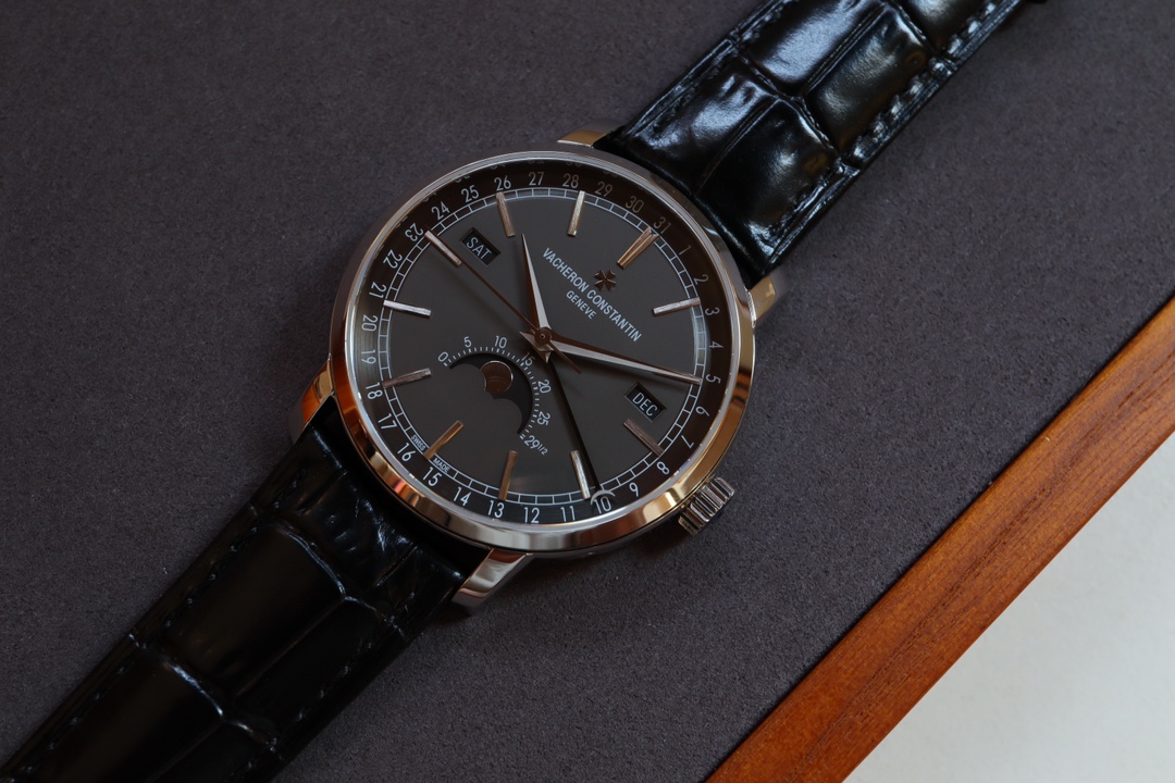 Vacheron Constantin Mx --vacheron Traditionnelle :4010t/o00r-b344/b740/b345 Watch Case: Diameter41 mm ,thickness10.7 Dial: Markers Hands 6 Mechanical Movement: Citizen9015 2460 Qcl/1,automatic Winding Movement.mx