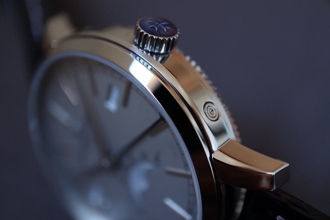 Vacheron Constantin Mx --vacheron Traditionnelle :4010t/o00r-b344/b740/b345 Watch Case: Diameter41 mm ,thickness10.7 Dial: Markers Hands 6 Mechanical Movement: Citizen9015 2460 Qcl/1,automatic Winding Movement.mx