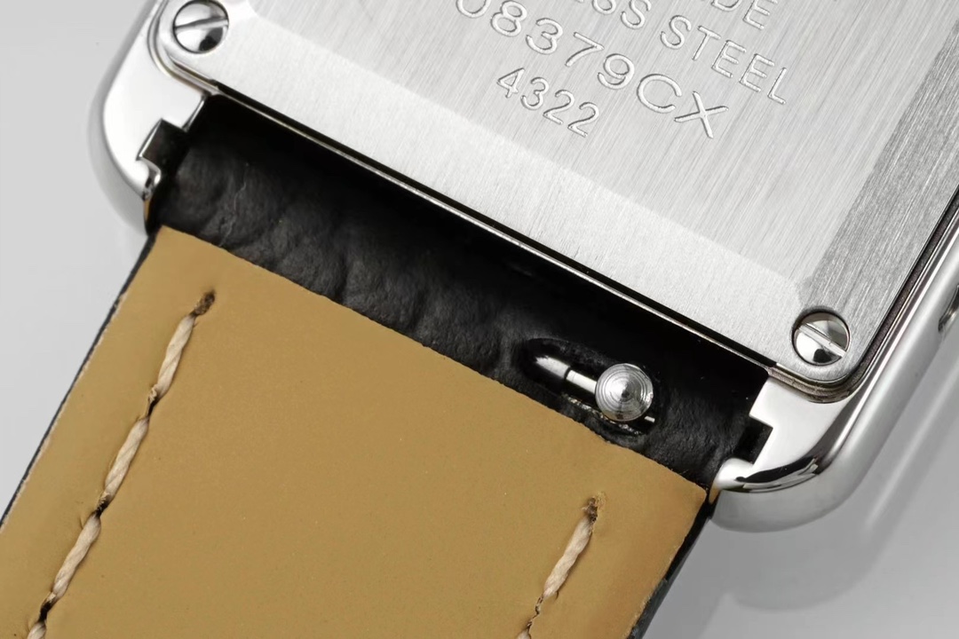 Cartier Af Tank Must Size: 5 mm 522 1 A Seiko Original Sapphire Crystal, Watch Dial Quartzmovement Strap Qc Gram