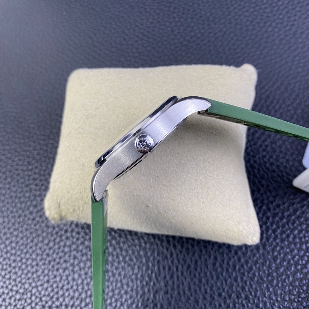 Iwc M Gram20 32111 movement 12 Gram18 35111 6 100 Movement9015 9015 Gram20 5