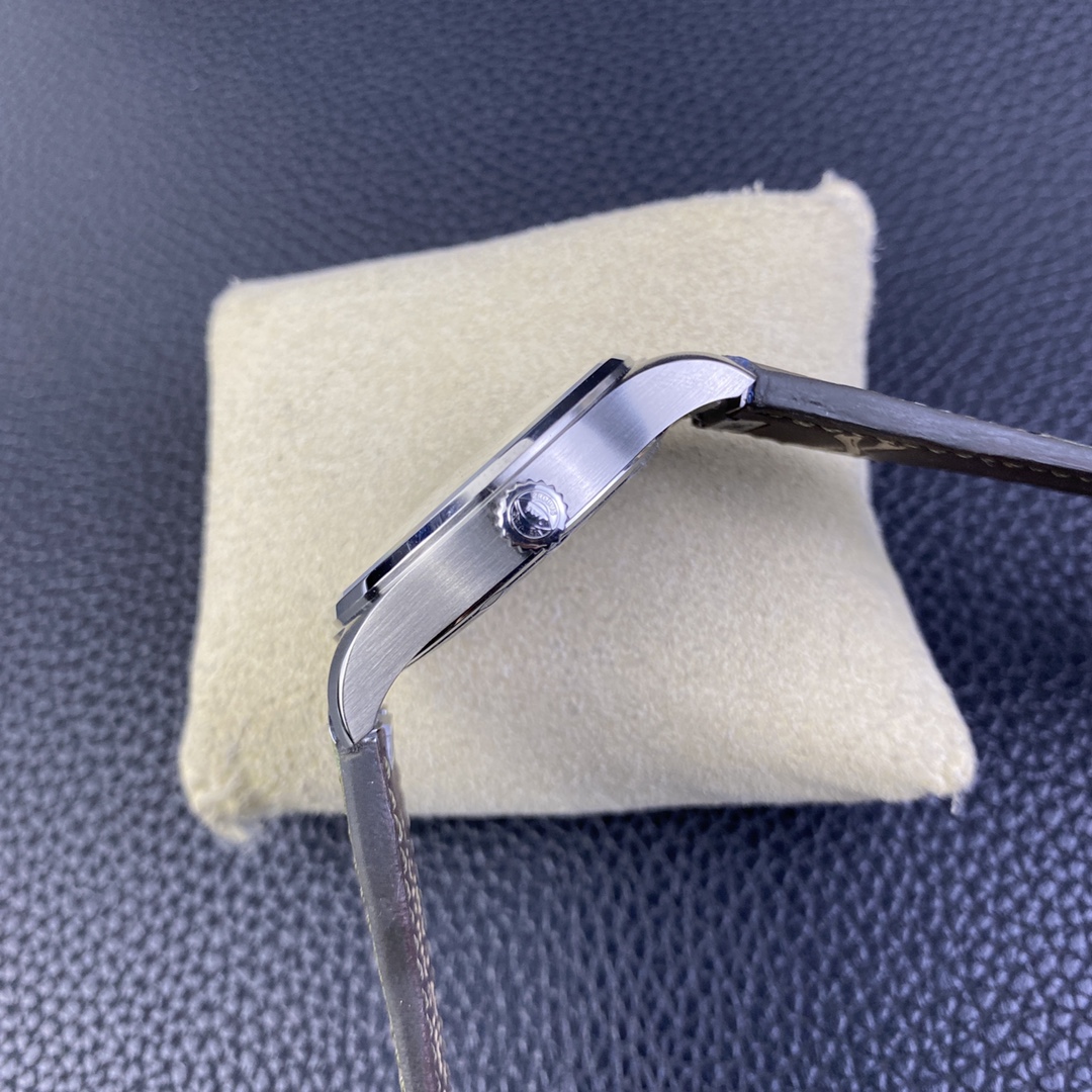 Iwc M Gram20 32111 movement 12 Gram18 35111 6 100 Movement9015 9015 Gram20 5