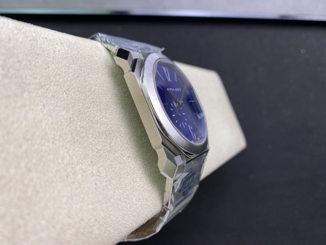 Bulgari Bv Mechanical Octo Finissimo Gram 1 Size:40 mm 2 Thickness:7 3 Watch Case: 316 4 Crystal: 5 Dial: / / 6 Steel Strap: 7 Ceramic 8 Movement: Mechanicalmovement