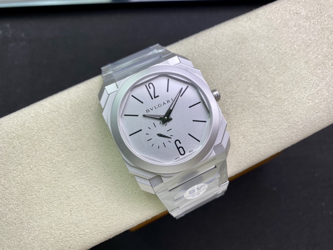 Bulgari Bv Mechanical Octo Finissimo Gram 1 Size:40 mm 2 Thickness:7 3 Watch Case: 316 4 Crystal: 5 Dial: / / 6 Steel Strap: 7 Ceramic 8 Movement: Mechanicalmovement