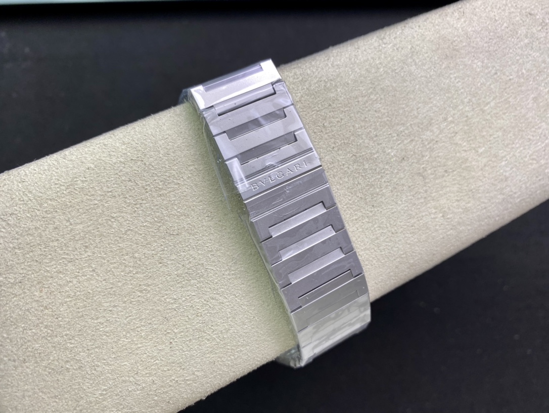 Bulgari Bv Mechanical Octo Finissimo Gram 1 Size:40 mm 2 Thickness:7 3 Watch Case: 316 4 Crystal: 5 Dial: / / 6 Steel Strap: 7 Ceramic 8 Movement: Mechanicalmovement