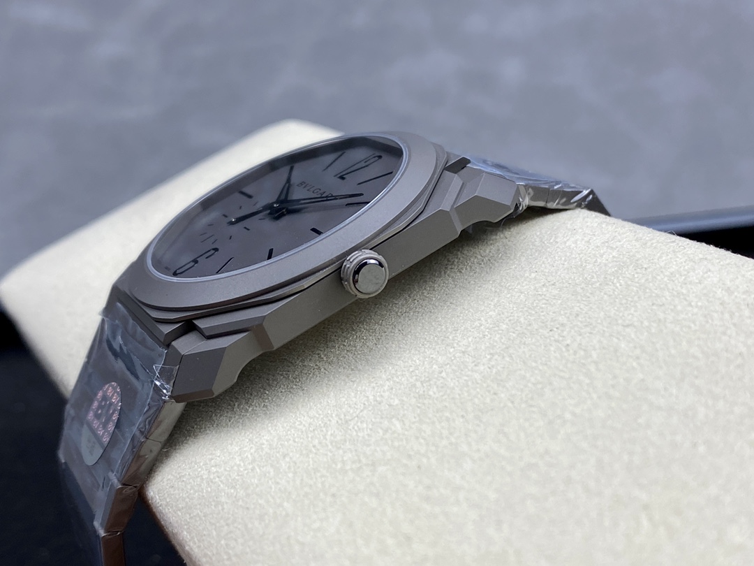 Bulgari Bv Mechanical Octo Finissimo Gram 1 Size:40 mm 2 Thickness:7 3 Watch Case: 316 4 Crystal: 5 Dial: / / 6 Steel Strap: 7 Ceramic 8 Movement: Mechanicalmovement