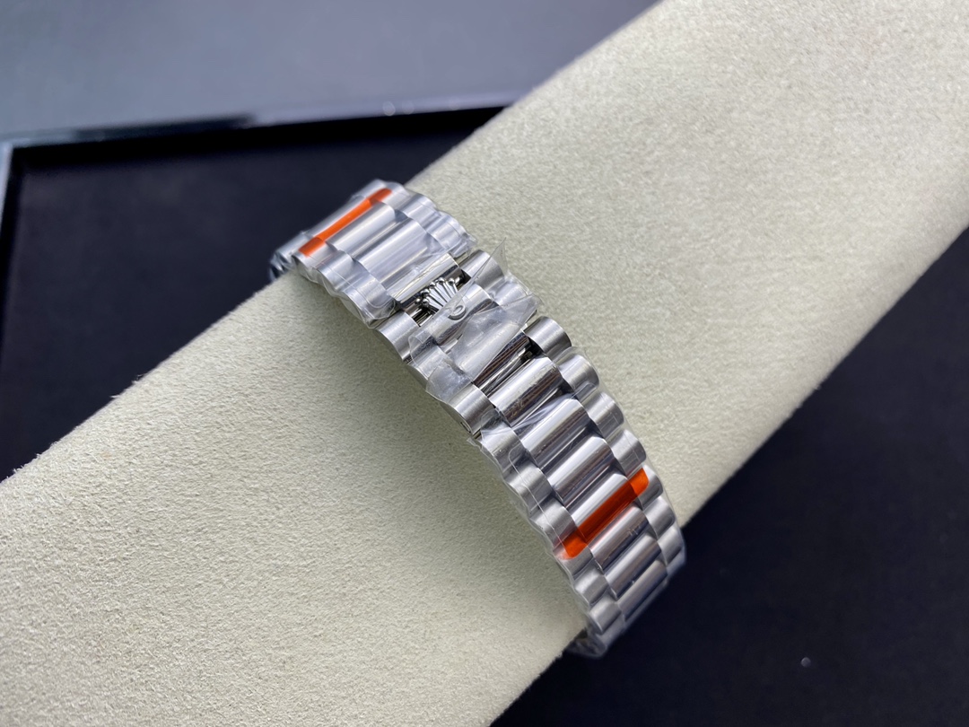 Rolex Ew 40 Mold Opening3255 Mechanicalmovement 126331mens Diameter,7 Thickness, 1 1mold Opening. :1,watch Casediameter 3255 .2,watch Strap Original ,5 ,watch Case .3,watch Casethickness, .4,watch Clasp .5,watch .6,watch 7, 8