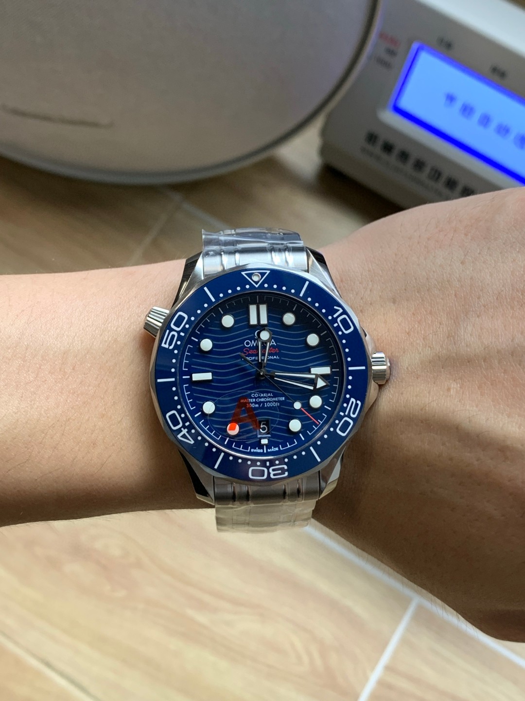 Omega Vs 300 --v4 8800 Movementvs movement ①vs ②vs 54 55 2824 movement41 13 ③ ①vs 8800diameter 5 mm thickness65 9 6m Thickness6.4 75 M ②movement