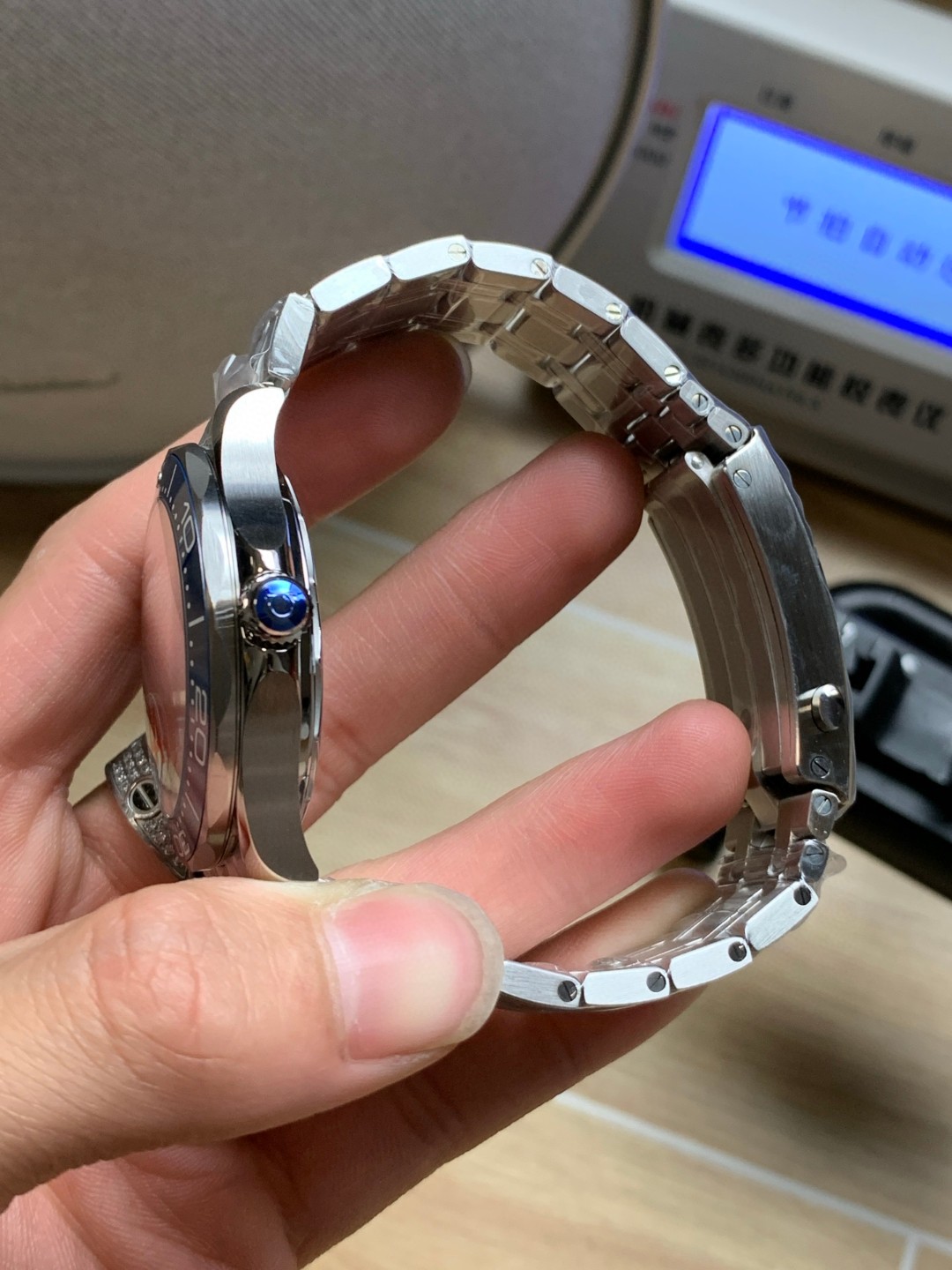 Omega Vs 300 --v4 8800 Movementvs movement ①vs ②vs 54 55 2824 movement41 13 ③ ①vs 8800diameter 5 mm thickness65 9 6m Thickness6.4 75 M ②movement