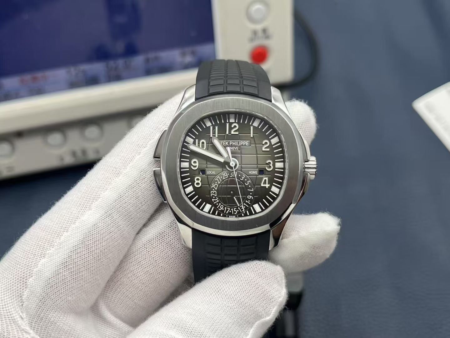 Patek Philippe Zf Philippeaquanaut 5164a-001 Dual Time Watch Case40.8 mm case Diameter, Stainless Steel Hands Dial .3,9 home local ,6 Movement Philippe5164a-001 324 Sc Fusautomatic Windingmovement Tropicalwatch Strap