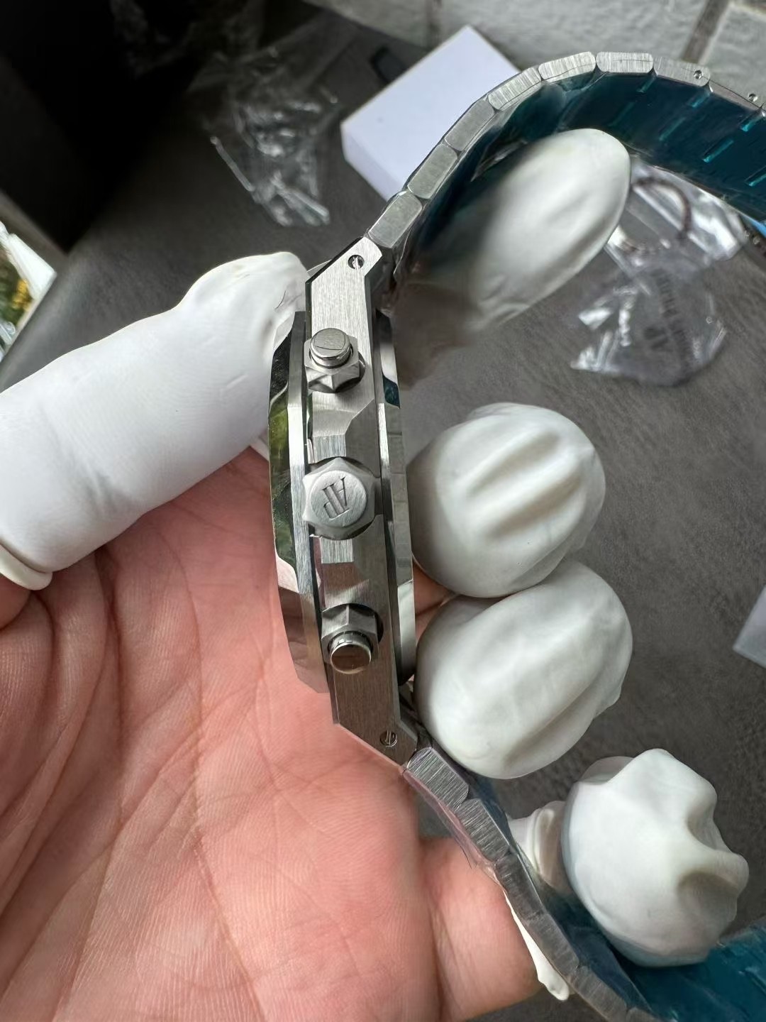 Audemars Piguet Ddfaudemars Piguet26240 4401 Movement6.8 mm thickness, 1-1 2 Movement .watch Diallogo1-1 ,a E 4watch Dial 4 6 Case ,size Strap ,10 ,ap ,logo1-1 Ddf