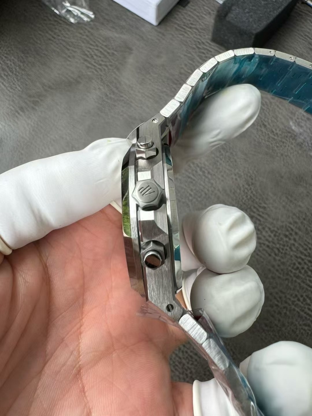 Audemars Piguet Ddfaudemars Piguet26240 4401 Movement6.8 mm thickness, 1-1 2 Movement .watch Diallogo1-1 ,a E 4watch Dial 4 6 Case ,size Strap ,10 ,ap ,logo1-1 Ddf