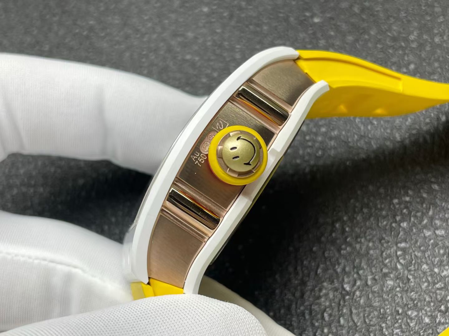 Richard Mille Rm 88 Tourbillon Automatic Smiley --rm Watch Dial Case Atz Ceramic Rose Gold Plated .titanium Pvd Diamond Diameter 1 mm ,5 1gram, 6