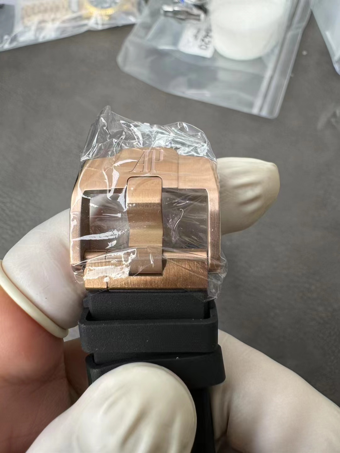 Audemars Piguet Aps 26420 1 Ap tapisserie Watch Dial 42 Case ,ceramic,titanium Crystal,waterproof 100 Strap 2 Chronograph 4401automatic Windingmovement, ,30 12 Date Display 28,800 / 70 Waterproof ,luminous Hands 3 Movement:aps ,movement Mold Opening,watch