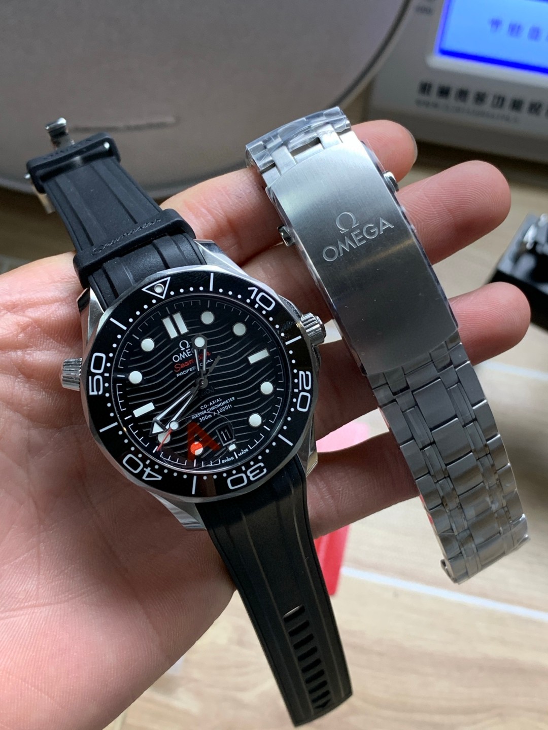 Omega Vs 300 --v4 8800 Movementvs movement ①vs ②vs 54 55 2824 movement41 13 ③ ①vs 8800diameter 5 mm thickness65 9 6m Thickness6.4 75 M ②movement