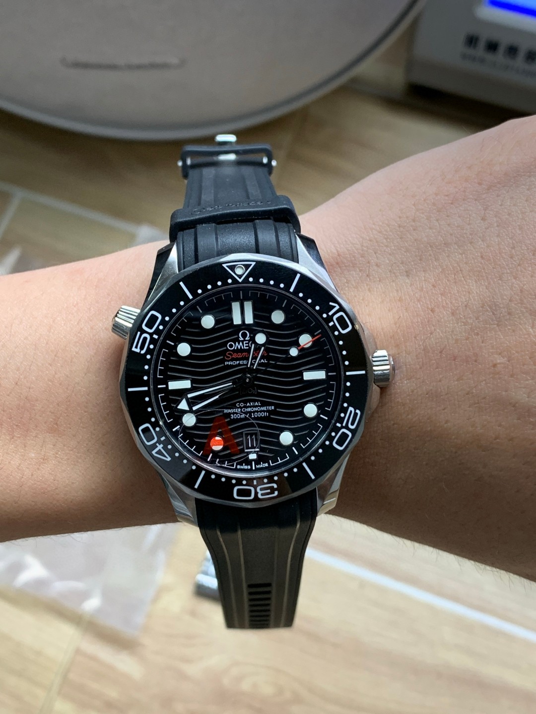 Omega Vs 300 --v4 8800 Movementvs movement ①vs ②vs 54 55 2824 movement41 13 ③ ①vs 8800diameter 5 mm thickness65 9 6m Thickness6.4 75 M ②movement