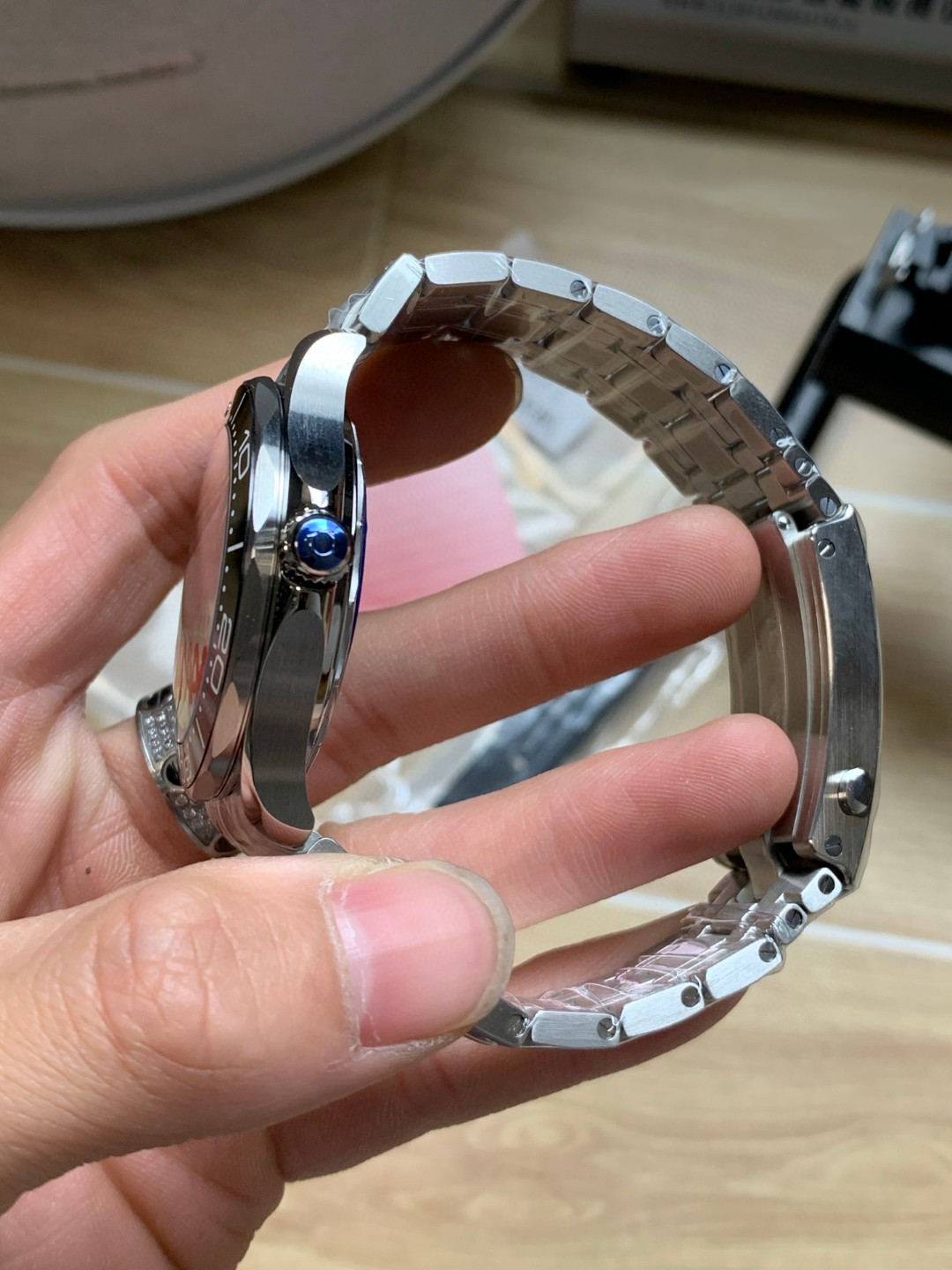 Omega Vs 300 --v4 8800 Movementvs movement ①vs ②vs 54 55 2824 movement41 13 ③ ①vs 8800diameter 5 mm thickness65 9 6m Thickness6.4 75 M ②movement