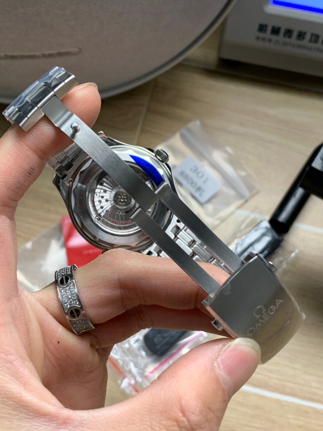 Omega Vs 300 --v4 8800 Movementvs movement ①vs ②vs 54 55 2824 movement41 13 ③ ①vs 8800diameter 5 mm thickness65 9 6m Thickness6.4 75 M ②movement