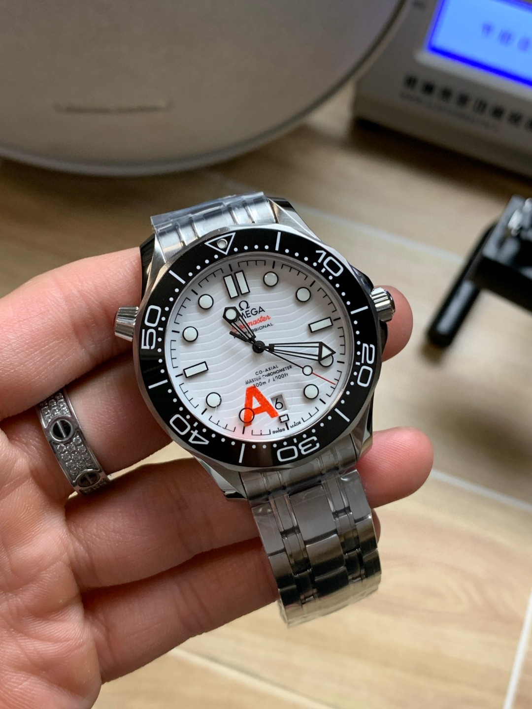 Omega Vs 300 --v4 8800 Movementvs movement ①vs ②vs 54 55 2824 movement41 13 ③ ①vs 8800diameter 5 mm thickness65 9 6m Thickness6.4 75 M ②movement