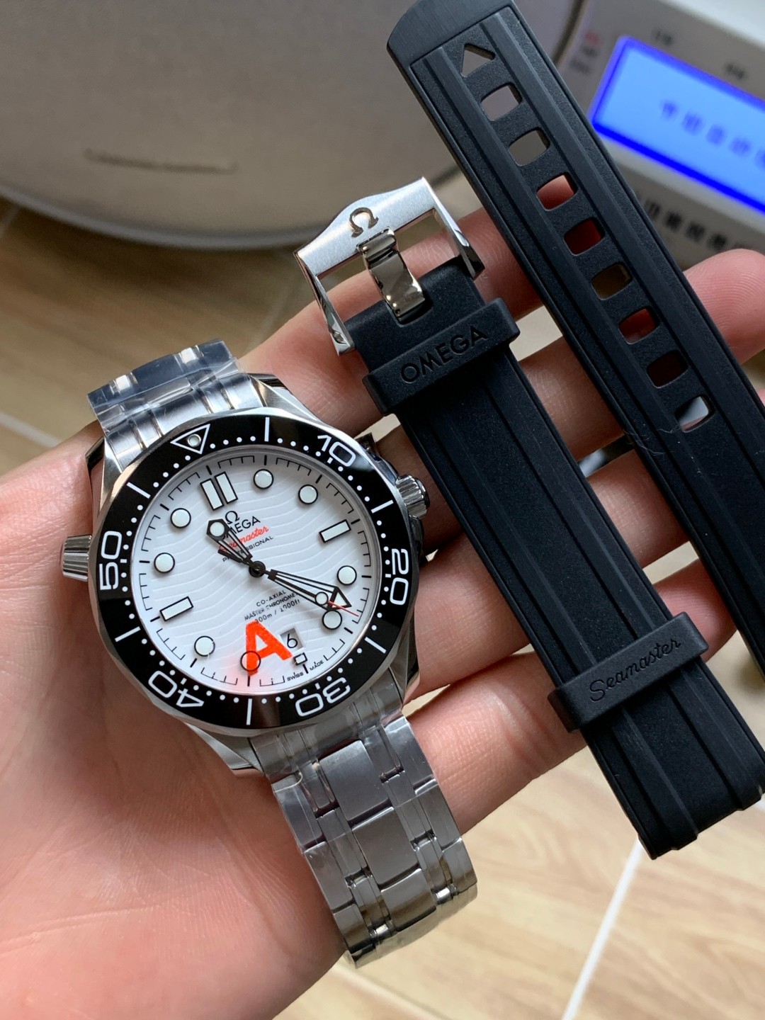 Omega Vs 300 --v4 8800 Movementvs movement ①vs ②vs 54 55 2824 movement41 13 ③ ①vs 8800diameter 5 mm thickness65 9 6m Thickness6.4 75 M ②movement