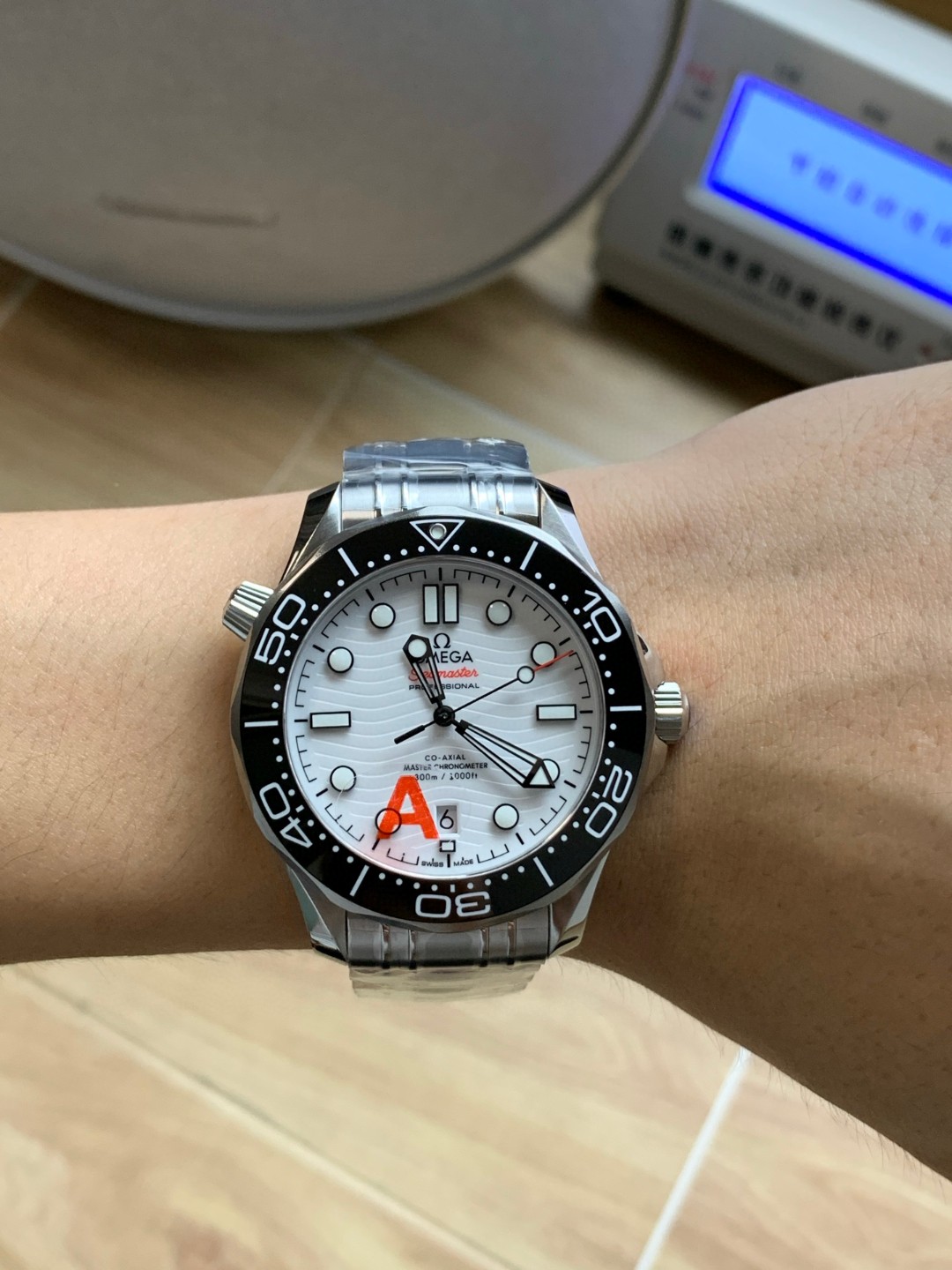 Omega Vs 300 --v4 8800 Movementvs movement ①vs ②vs 54 55 2824 movement41 13 ③ ①vs 8800diameter 5 mm thickness65 9 6m Thickness6.4 75 M ②movement