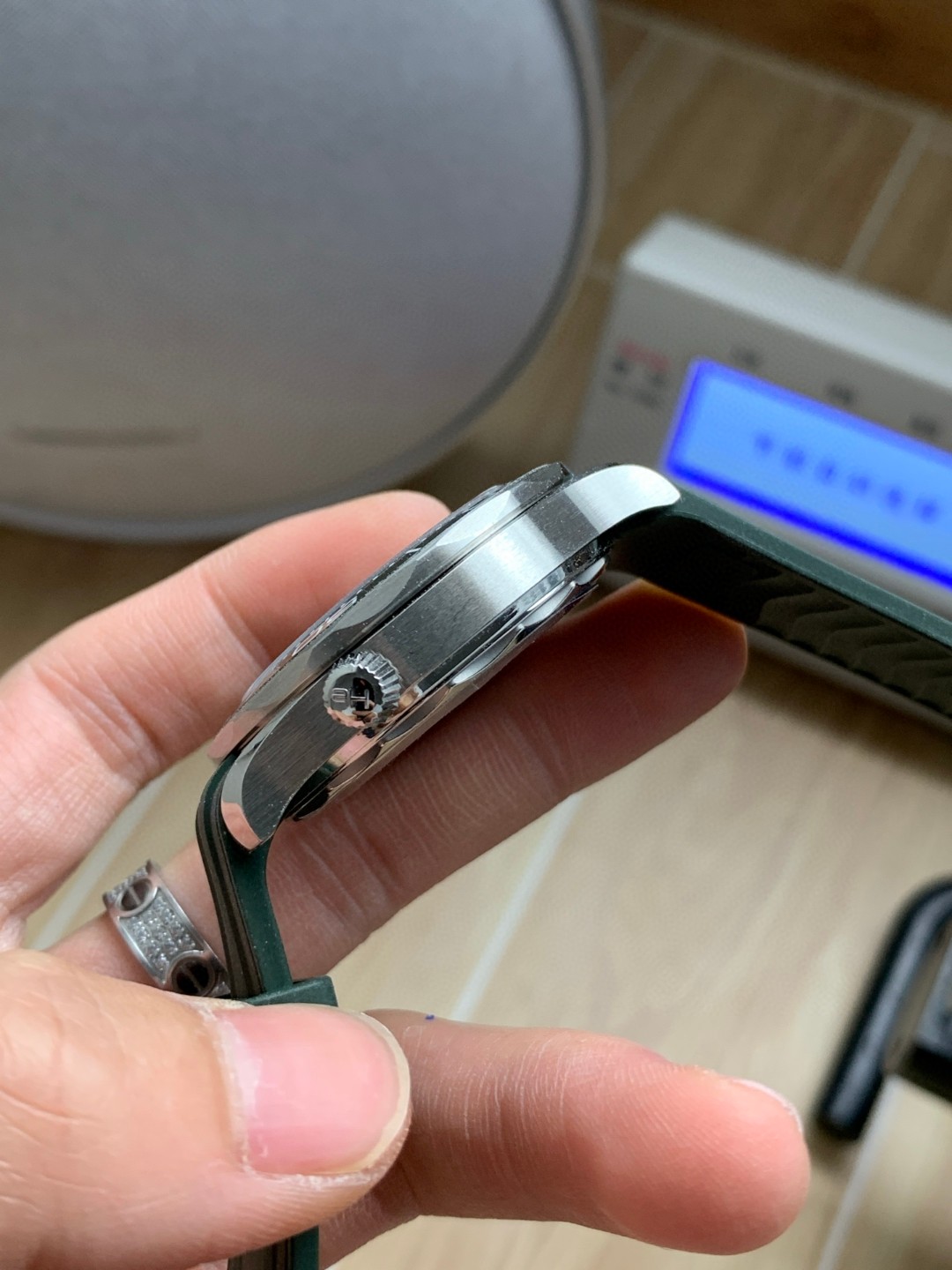 Omega Vs 300 --v4 8800 Movementvs movement ①vs ②vs 54 55 2824 movement41 13 ③ ①vs 8800diameter 5 mm thickness65 9 6m Thickness6.4 75 M ②movement