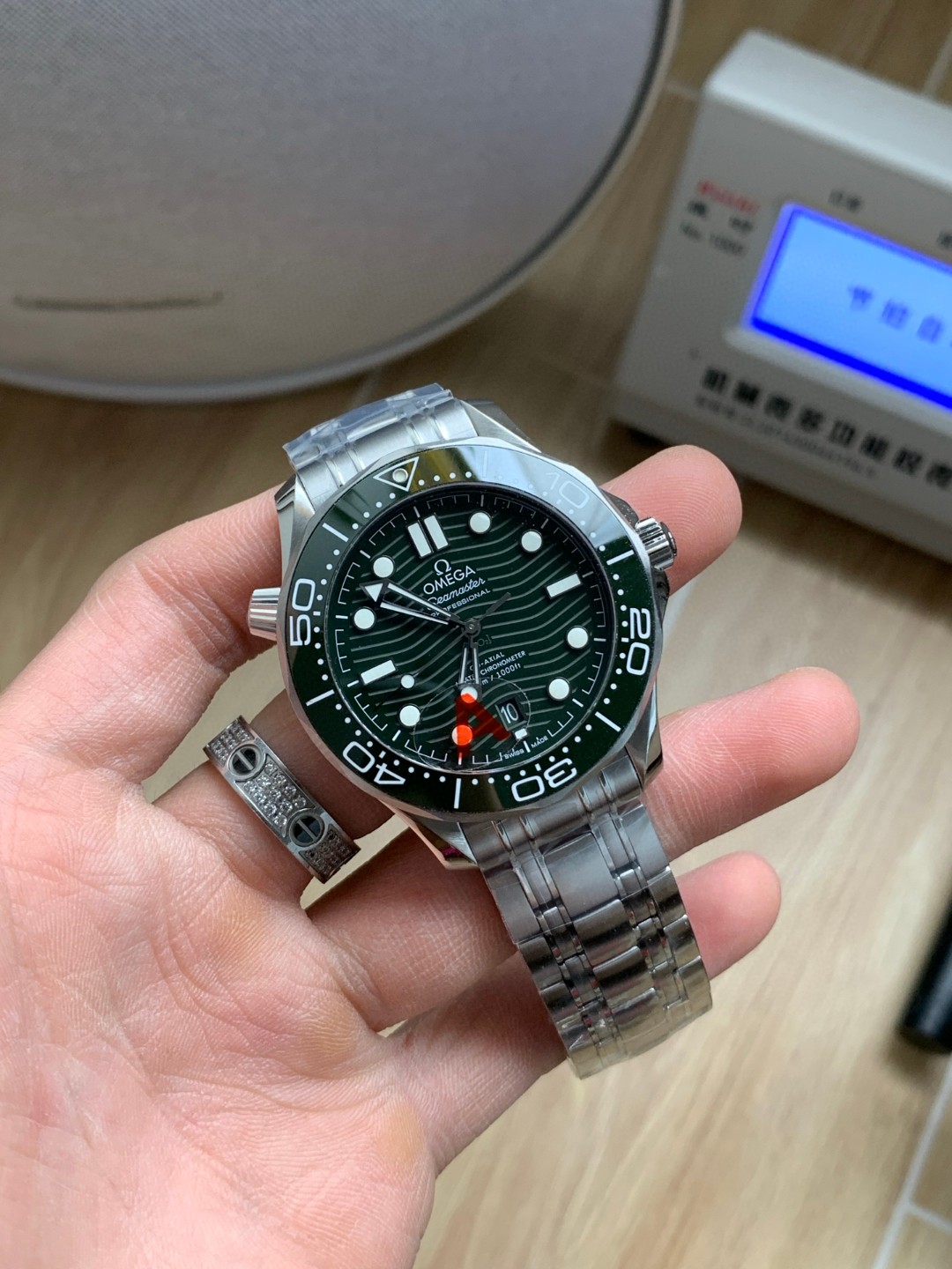 Omega Vs 300 --v4 8800 Movementvs movement ①vs ②vs 54 55 2824 movement41 13 ③ ①vs 8800diameter 5 mm thickness65 9 6m Thickness6.4 75 M ②movement